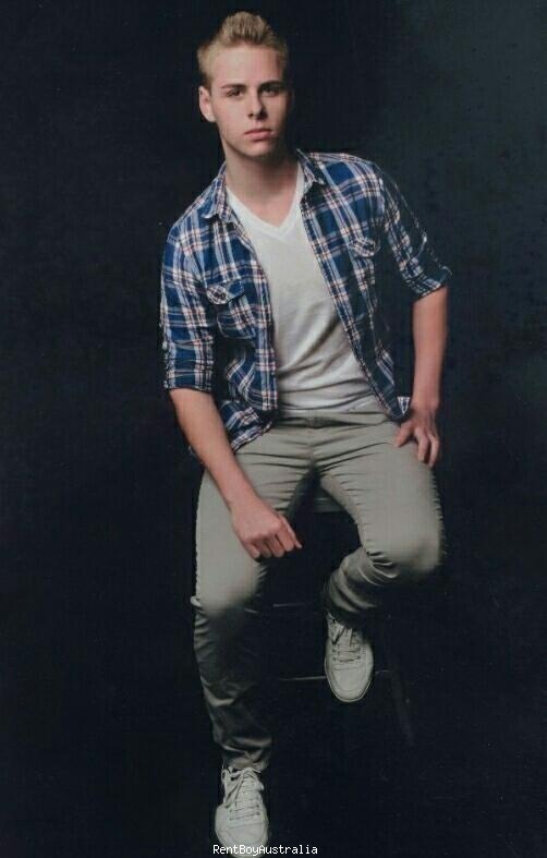 Hugobookings Gay Escort Melbourne 0468317484 masseuraustralia.com